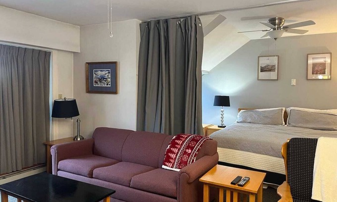 Killington Condo | This condominium is a 0 bedroom(s), 1 bathrooms, located in Killington, VT.