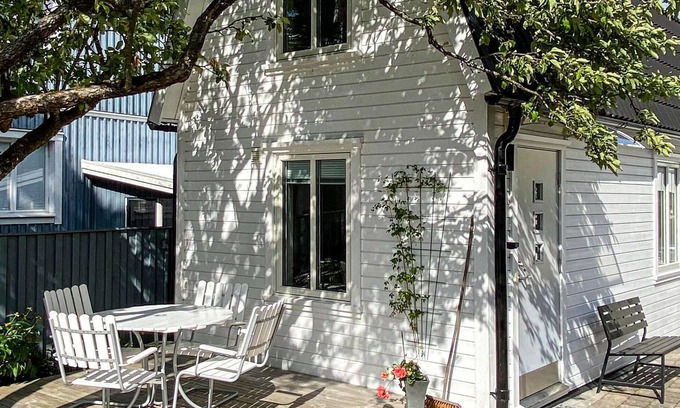 Alingsas House | This cozy cottage is located in the center of Alingsås.