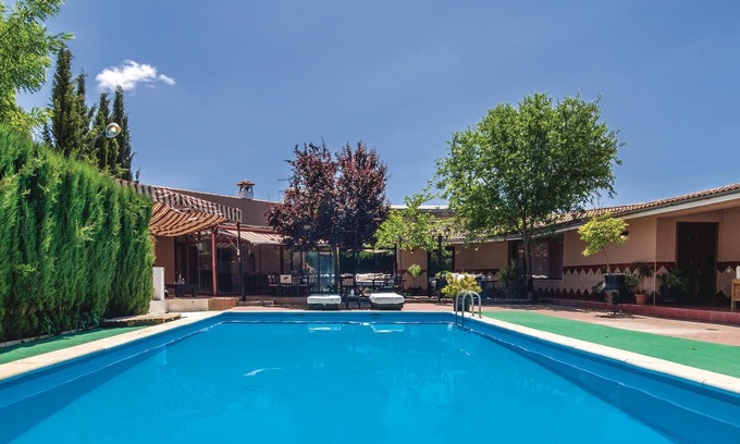 Lucena House | This fantastic vacation home for 6 people with private pool is located outside Lucena, very close to