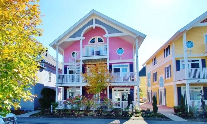 Chautauqua House | This gorgeous modern home is the perfect vacation home inside the gates of historic Chautauqua Institution!