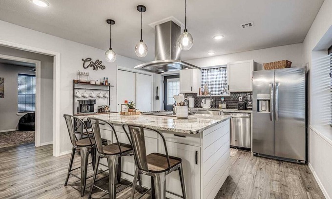Cookson House | This house is a 2 bedroom(s), 2 bathrooms, located in Cookson, OK.