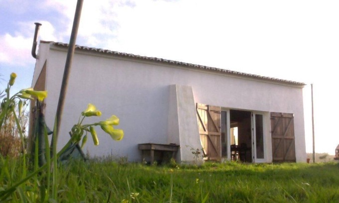 Vale Juncal Cottage | This is not a Chalet