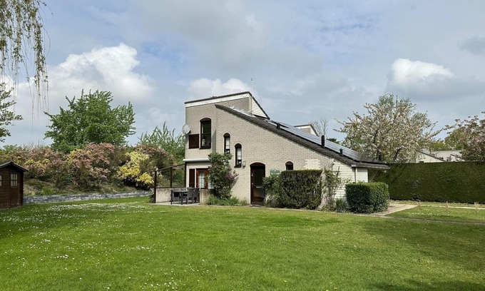 Ouddorp House | This luxurious and cozy holiday home offers lots of comfort for a wonderful, relaxed holiday.