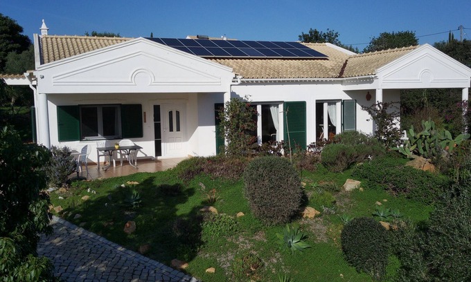 Olhao House | This new house with a view of the sea is perfect all-year round