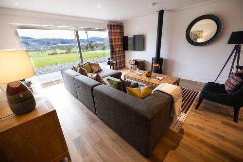Crieff House | Thistle Lodge