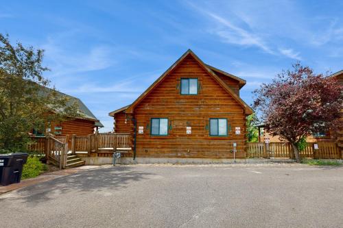 Warrens House | Three Bears Overlook- Upper