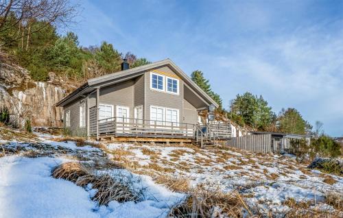 Farsund House | Three-Bedroom Holiday Home In Farsund