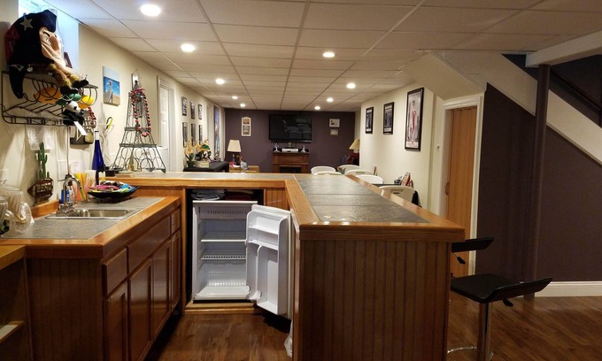 Bangor House | Three floors of spacious living, centrally located.