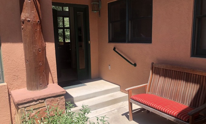 Dalton Ranch House | Three minutes to Dalton Ranch Golf Club!