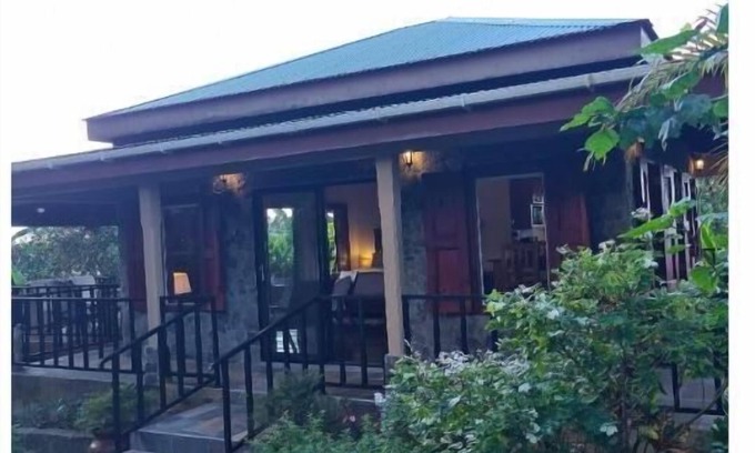 Barroui Cottage | Three Peaks Mountain LodgenROMANCE, RELAXATION & REJUVENATION awaits you!