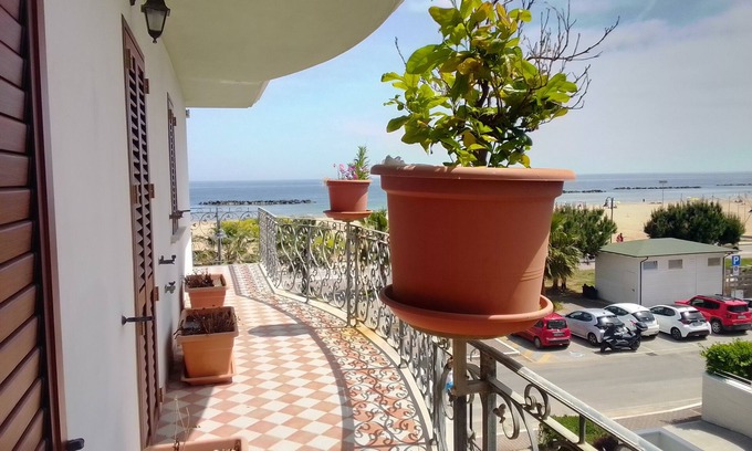 Roseto degli Abruzzi Apartment | Three-room seaside apartment with front and side sea view terrace