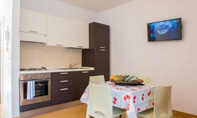Torre Santa Sabina Apartment | Three-room 4 + 2 in "Donnosanto Residence"