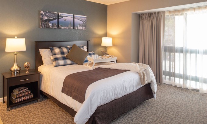 Sparks Resort | Thunderbird Resort 2bedroom