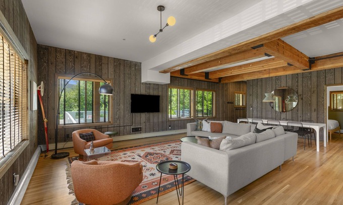 Government Camp Condo | Thunderhead Condo w/SkiBowl access - private sauna & shared heated pool