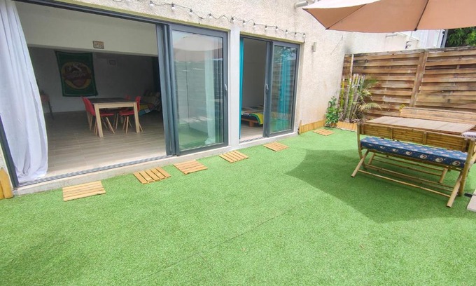 Bois de Nefles House | Ti Kaz Sourire . Logement tout équipé avec jardin