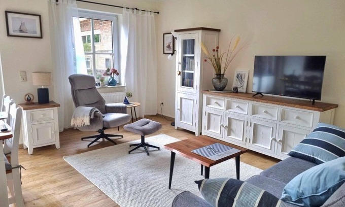 Horumersiel Apartment | "Tidehuus am Meer: 56sqm, barrier-free, terrace, perfect for 3 people"