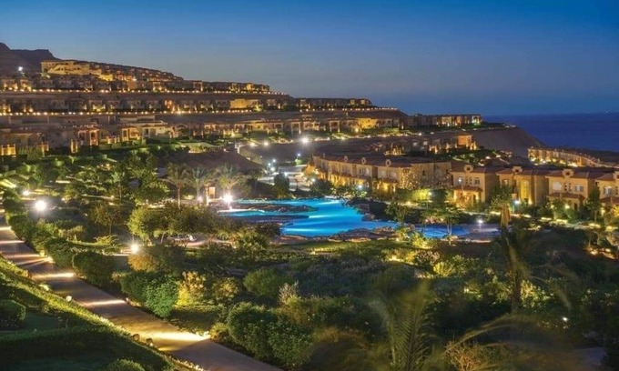 Ras Sudar Villa | Tilal villa with private garden sea view-4 Room