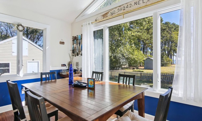 Tilghman House | Tilghman | Fenced Yard | Pet Friendly | Charming