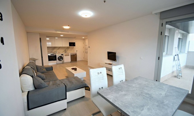Rivas-Vaciamadrid Apartment | Timeless Elegance in Rivas
