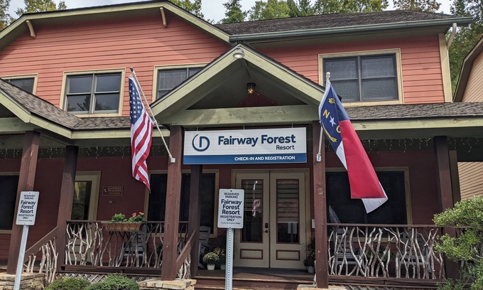 Sapphire Resort | Timeshare in beautiful Sapphire Valley NC for rent the week of Sept. 22,2023