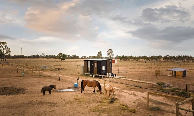 Carag Carag House | Tiny Rescue Retreat by Tiny Away