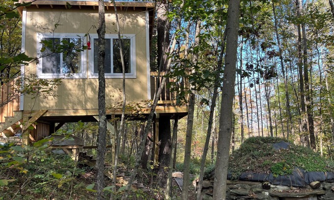 Westford Cabin | TinyTreehouse for Two