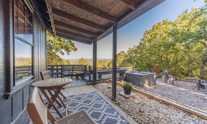 Clarkesville Cabin | Tippy Top Retreat | Secluded Mountain View Cabin with Hot Tub, Decks, Games