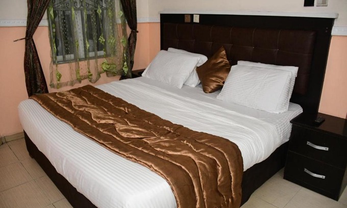 Amuwo Odofin Hotel | Titanic Ocean View Hotel