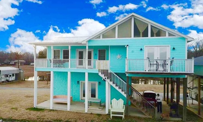Decaturville House | TN River Waterfront