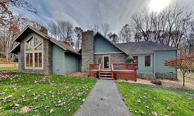 Blakeslee House | To The Point | Spacious Retreat + Hot Tub & Lake Access
