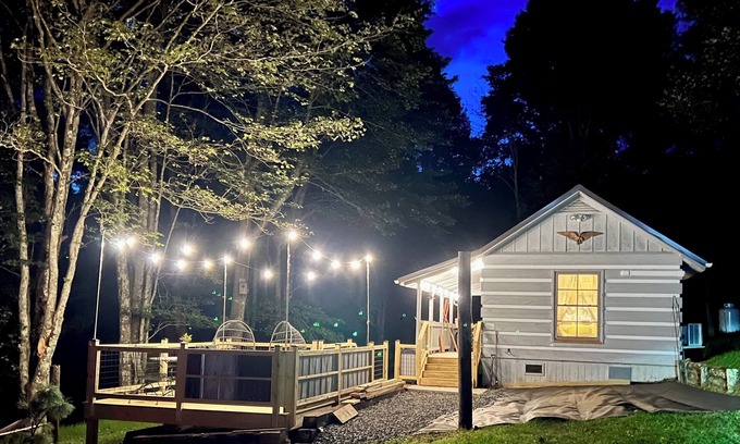 Laurel Springs Cabin | Tobe’s cabin, complete with EV hook up …nin the Alleghany mountains of NC
