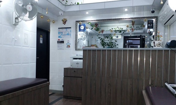 Tsim Sha Tsui House | Tom's Guest House