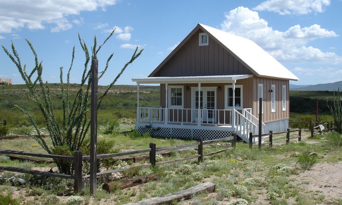 Tombstone House | Tombstone Silver Nickel Cabin - "Tiny House with a BIG View"