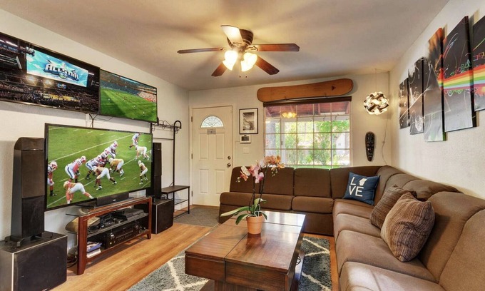 South Lake Tahoe House | Tonto's Casa | 4 Bed, 1 Bath