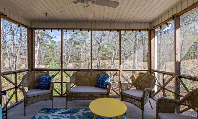 Dadeville Apartment | Top Deck