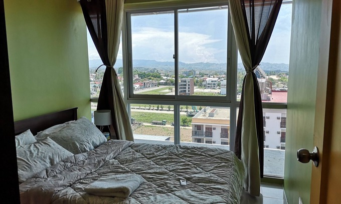 Cagayan de Oro Condo | Top Floor 1Br Condo Uptown