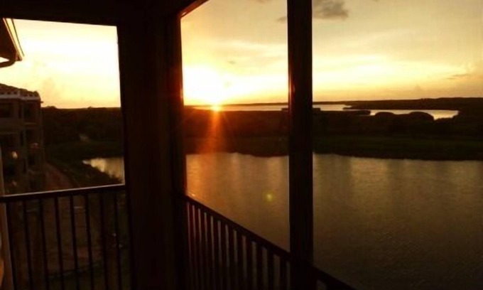 Bradenton Condo | Top Floor Condo With Premium Furnishings