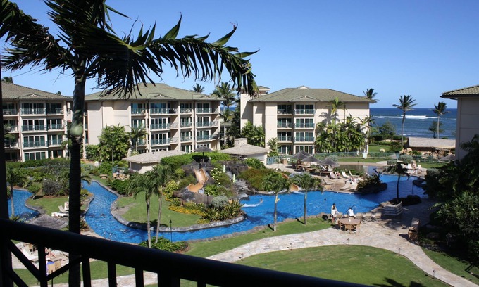 Wailua Condo | Top Floor Penthouse Ocean & Pool View 2 Cal King Beds Best Reviews In Waipouli