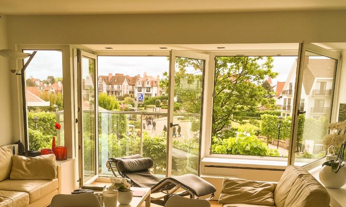 Het Zoute Apartment | Top location! Unique luxurious 3-bedroom apartment in Knokke - 't Zoute