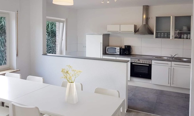 Rhauderfehn House | Top Sanierte Große Ferienwohnung Wohnung 1