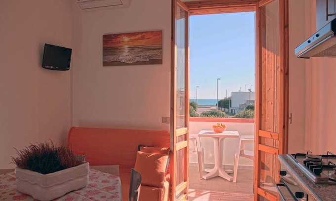 Torre dell'Orso Apartment | Torre dell'Orso -Apartment in the Tre Palme Residence a few steps from the sea!