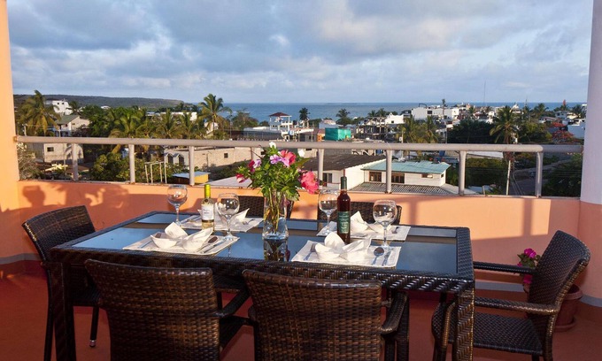 Puerto Ayora Apartment | Torre Mar Galapagos Ocean View 8 bedroom Property