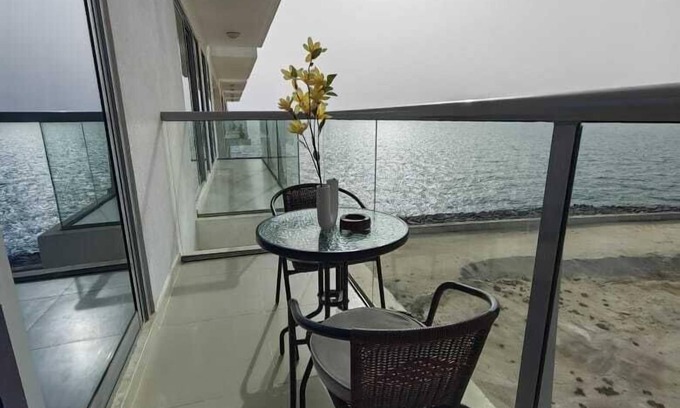 Ras Al Khaimah Apartment | Touch the sea (Stylish 2 bedrooms apartment Seaview)