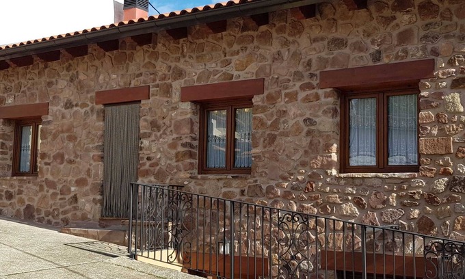 Zorraquin Cottage | Tourist house adapted for handicapped people. Groups between 12/14 people.
