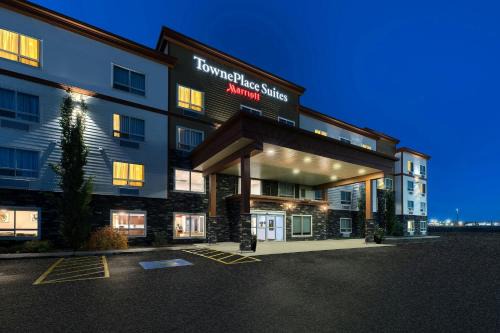 Red Deer Hotel | TownePlace Suites by Marriott Red Deer