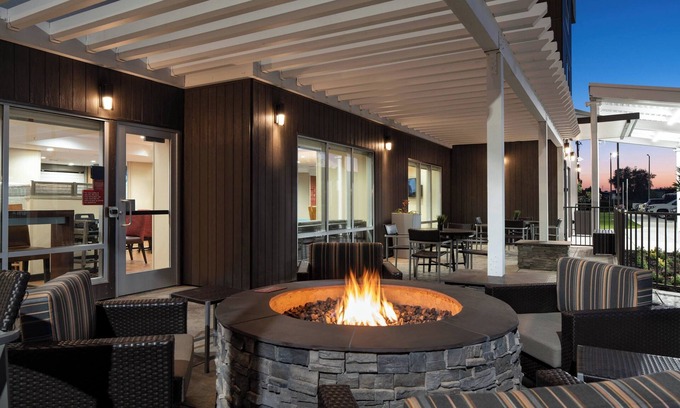 Clovis Hotel | TownePlace Suites by Marriott Fresno Clovis