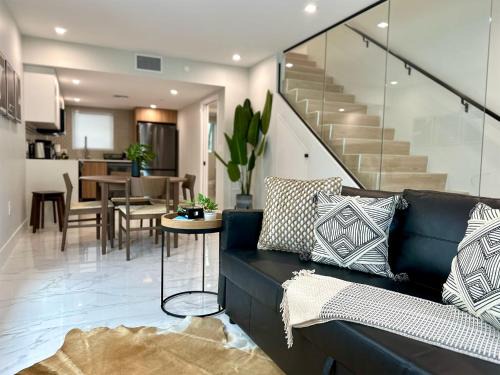South Beach Apartment | Townhouse in Heart of South Beach Miami Steps to Sea