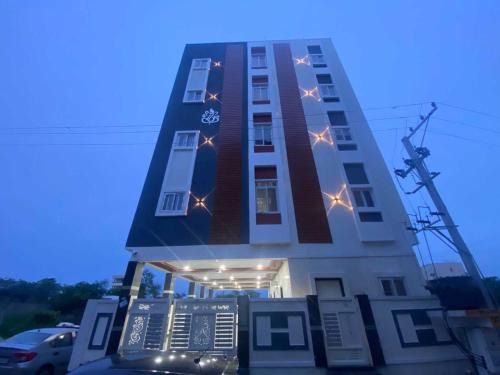 Ibrahimpatan Hotel | Townhouse Sartha Convention Centre Formerly GMR Serenity Suits