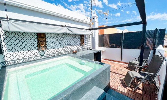 Estepona House | Townhouse with Arabic pool and close to the beach in Estepona