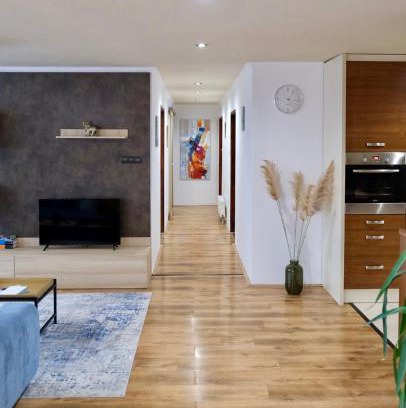 Siklos Apartment | Trón Apartman 2